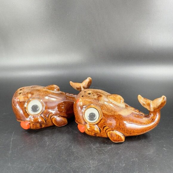 Vintage RedWare While Ceramic Hand Glazed Salt And Pepper Shaker Set Wiggly Eyes - Picture 12 of 13